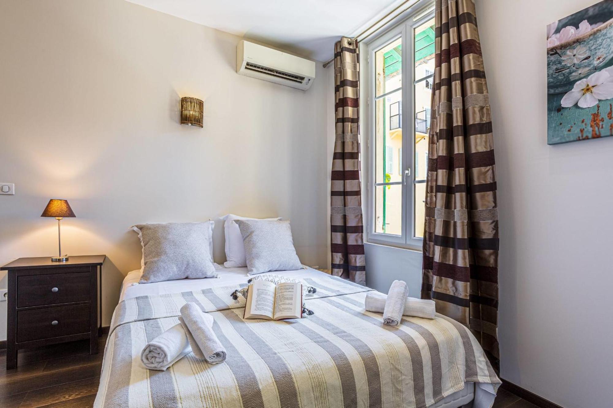 Guisol - Typical Nice 3 Bedroom Ac Near Port מראה חיצוני תמונה