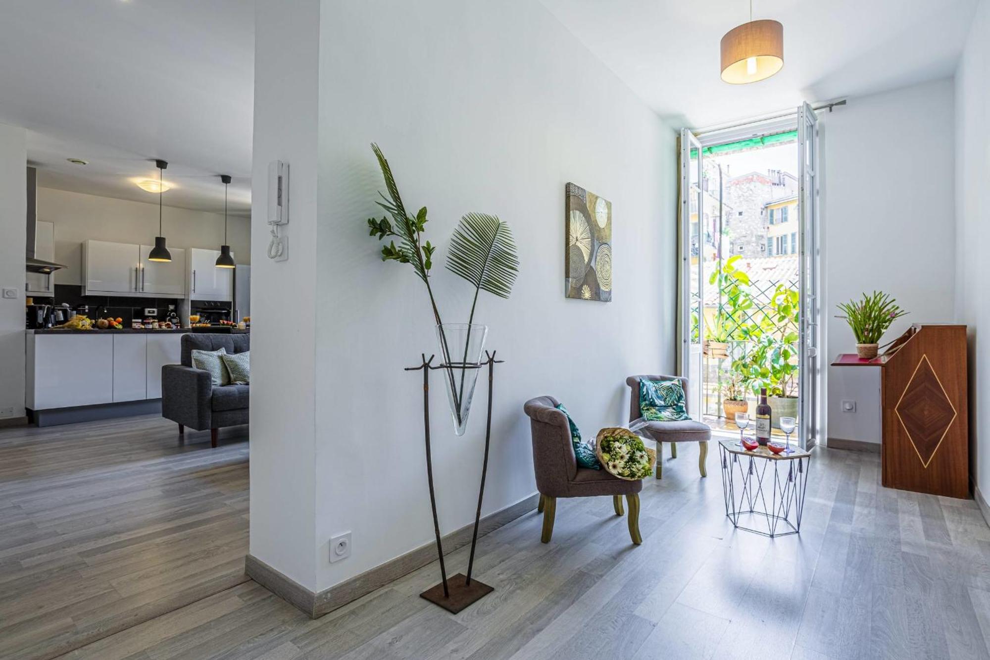 Guisol - Typical Nice 3 Bedroom Ac Near Port מראה חיצוני תמונה