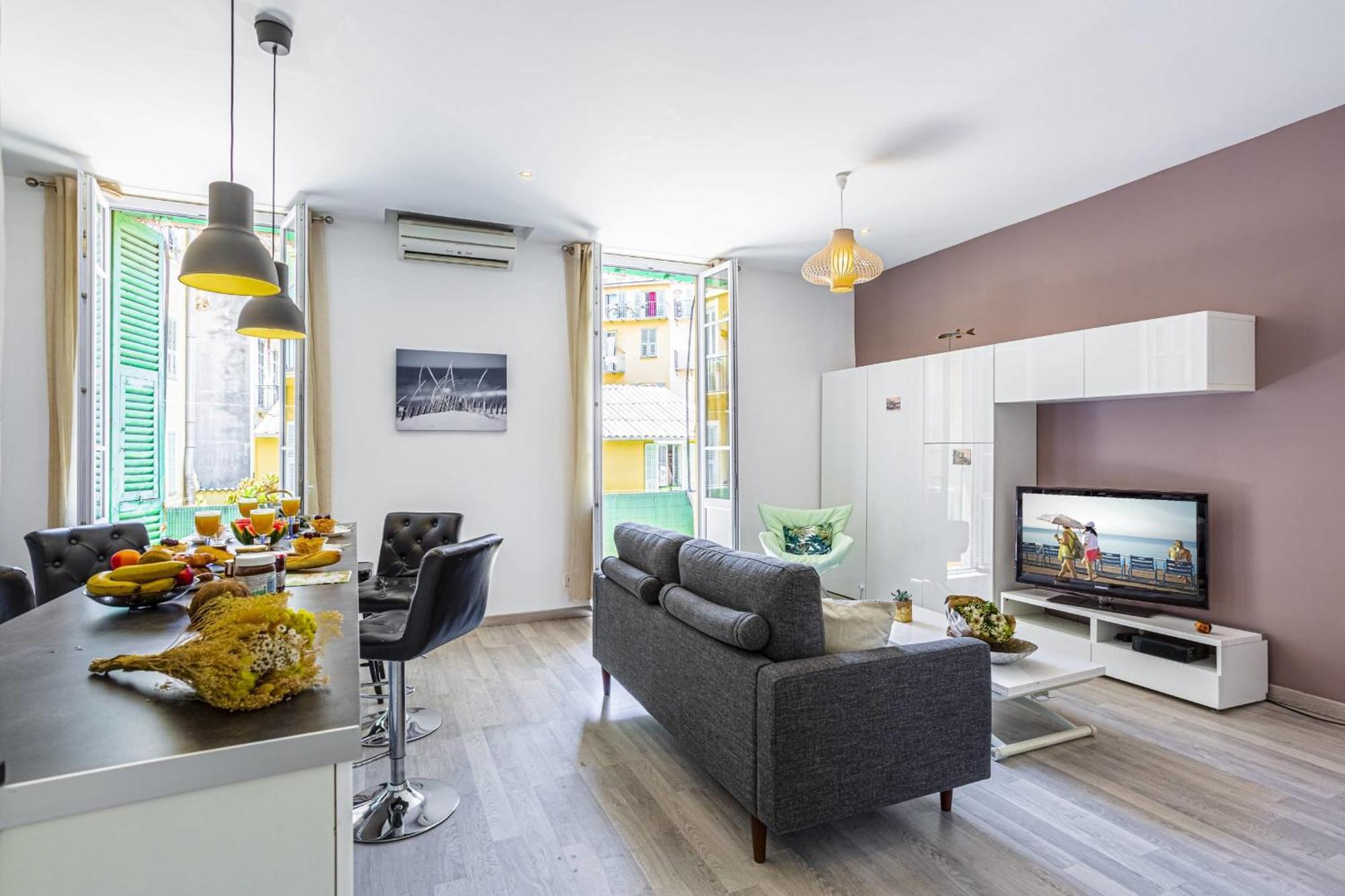 Guisol - Typical Nice 3 Bedroom Ac Near Port מראה חיצוני תמונה