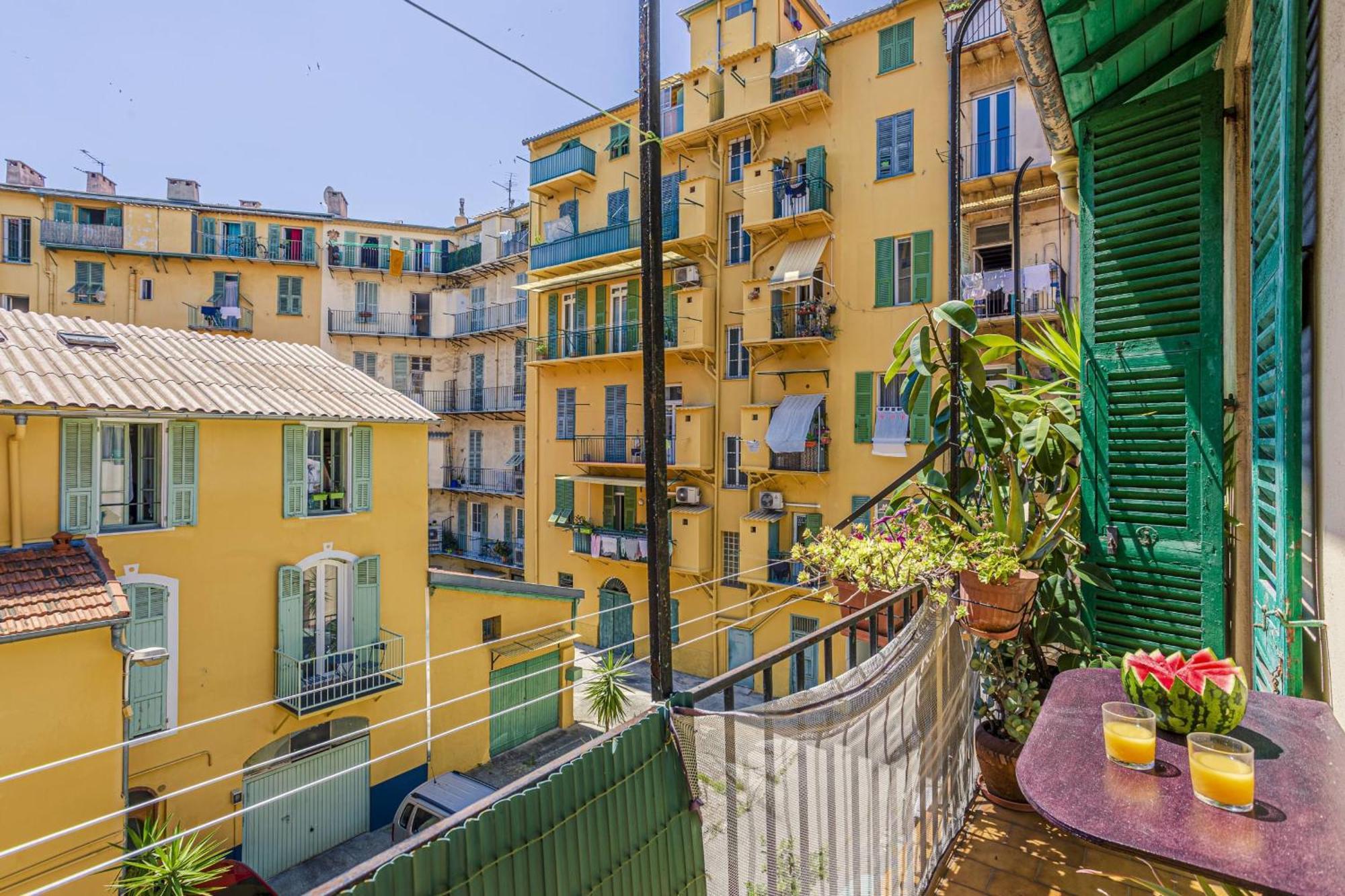 Guisol - Typical Nice 3 Bedroom Ac Near Port מראה חיצוני תמונה